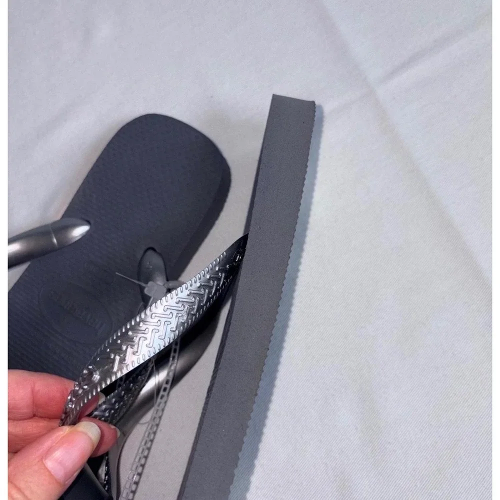 Havaianas Flip Flops 11 - 12 Steel Grey silver new Metallic Thong Sandal beach
